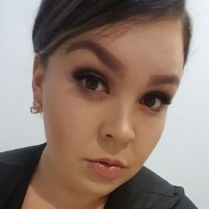 Meet your Posher, Aileen